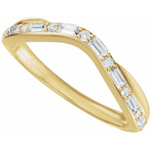 Load image into Gallery viewer, 14K Yellow Gold Natural Diamond Curve Band