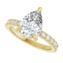 Load image into Gallery viewer, 14K Yellow Gold Pear Shaped Lab grown Diamond Ring