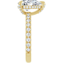 Load image into Gallery viewer, 14K Yellow Gold Pear Shaped Lab grown Diamond Ring
