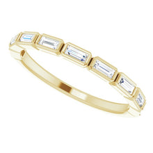 Load image into Gallery viewer, 14K Yellow Gold Año Baguette Band
